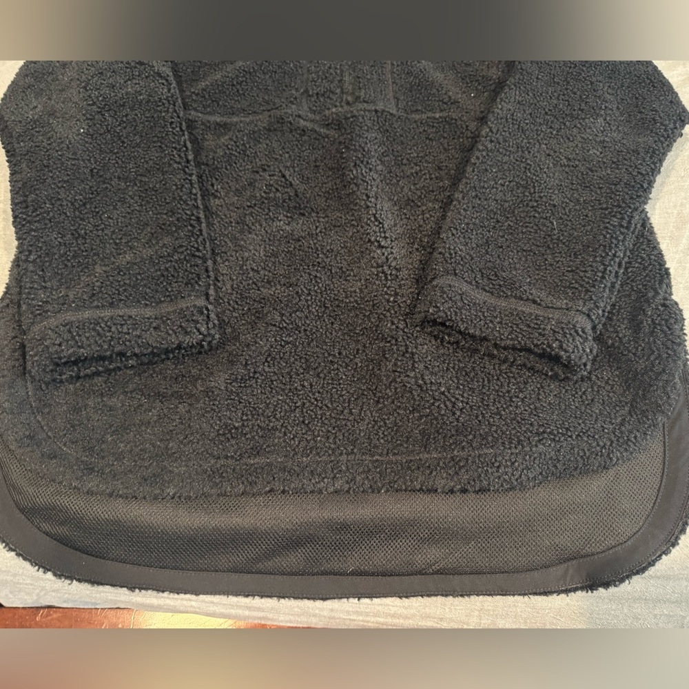 The North Face Pullover - Picture 5 of 5
